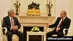 Встреча президента Армении Сержа Саргсяна (слева) и президента России Владимира путина в Кремле, Москва, 15 ноября 2017 г․