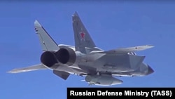 Російський літак МіГ-31 із ракетою «Кинджал», архівне фото