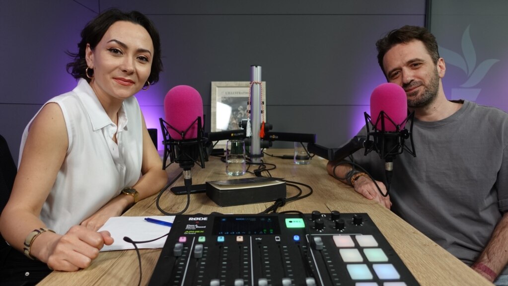 SmartJob | Adrian Teleșpan, scriitor: Încă există frica față de homosexuali. Ce pot să fac mai mult decât să simt compasiune?