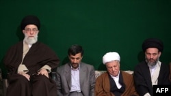 آیت الله علی خامنه ای همراه با محمود احمدی نژاد و اکبر هاشمی رفسنجانی