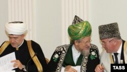Равил Гайнетдин(с), Тәлгать Таҗетдин һәм Исмәгыйль Бердыев 