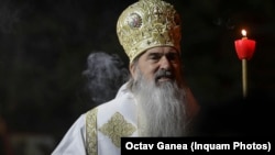 Arhiepiscopul Tomisului a primit o atenționare cu privire la comportamentul său în ședința Sfântului Sinod al BOR, care a avut loc pe 29 februarie 2024. 