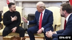 Президент України Володимир Зеленський, президент США Дональд Трамп і віцепрезидент США Джей ді Венс під час зустрічі в Овальному кабінеті Білого дому. Вашингтон, 28 лютого 2025 року