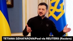 Зеленський зазначив, що в угоді не вказані всі гарантії безпеки, які хоче Україна, але в тексті один з пунктів містить згадку про ці гарантії